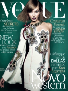 Karlie Kloss by Henrique Gendre Vogue Brazil July 2014
