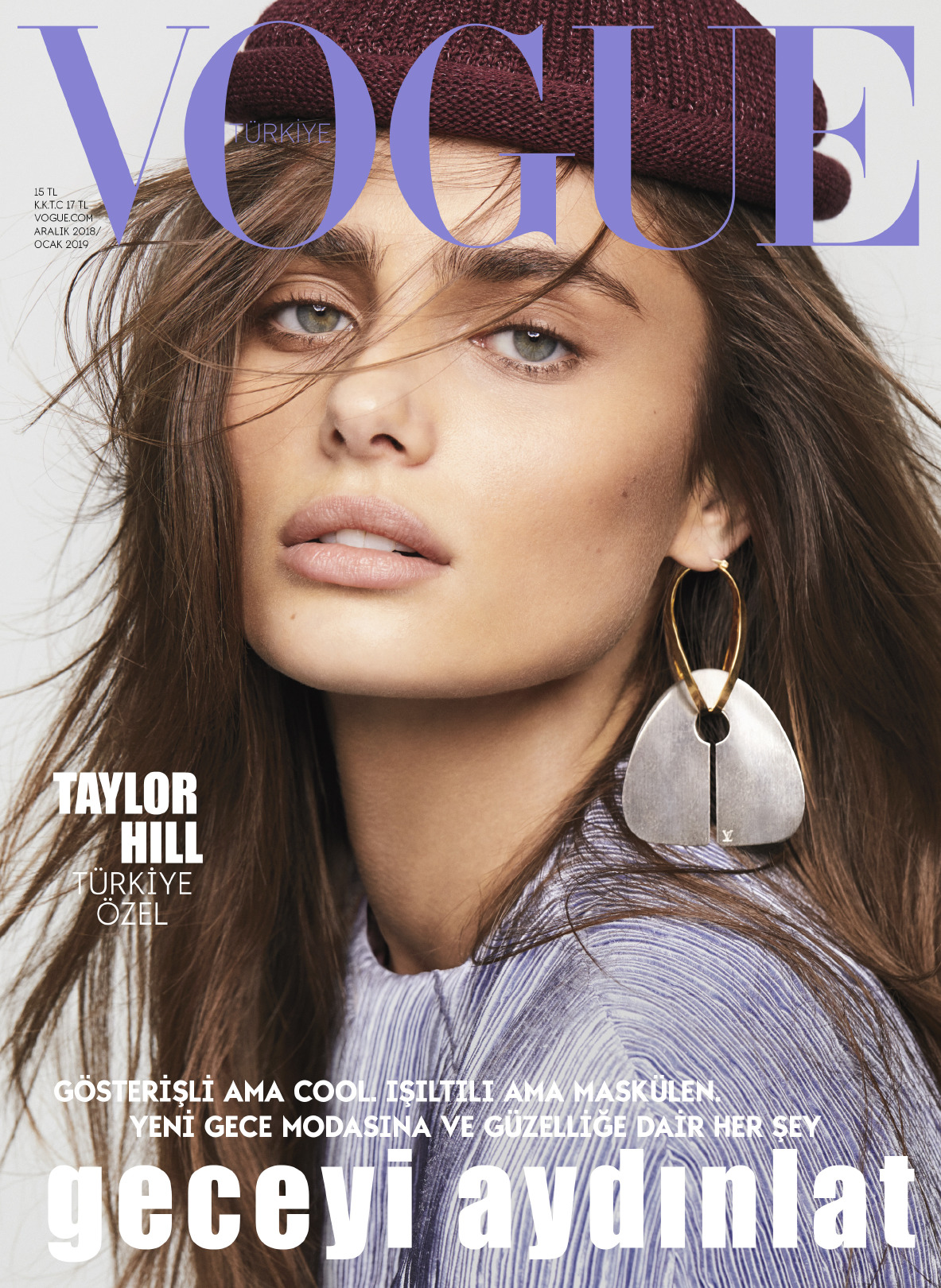 Taylor Hill in Vogue – VOGUEGRAPHY